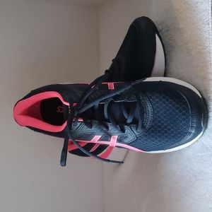 Asics | NWOT Women's Jolt 3 Running Tennis Shoe S 9.5